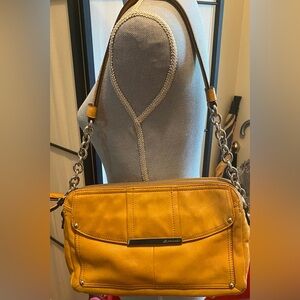B MAKOWSKY leather bag